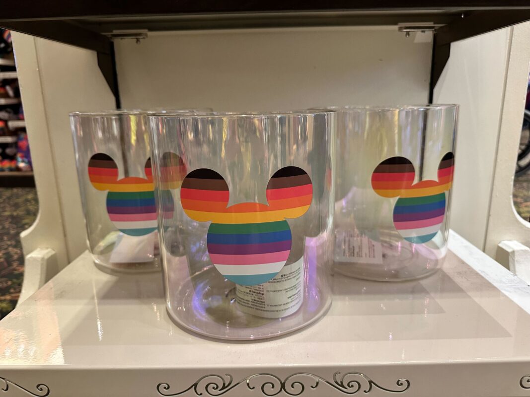 pride glasses candleholder 4212