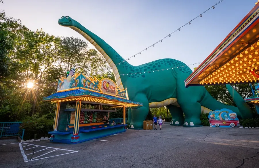 dinorama-animal-kingdom-disney-world-